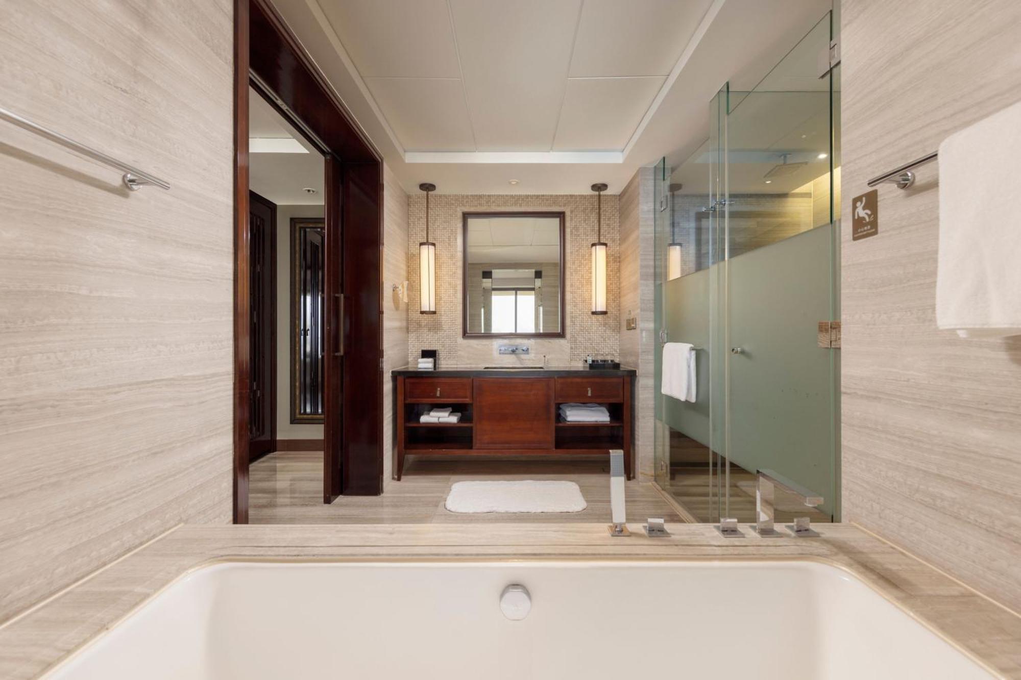Sheraton Shenzhou Peninsula Resort Wanning Eksteriør billede